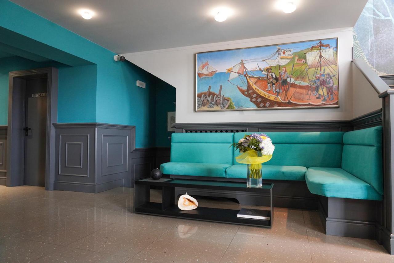 Sole Mare Hotel Ventimiglia Bagian luar foto