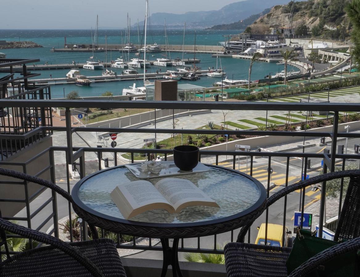 Sole Mare Hotel Ventimiglia Bagian luar foto