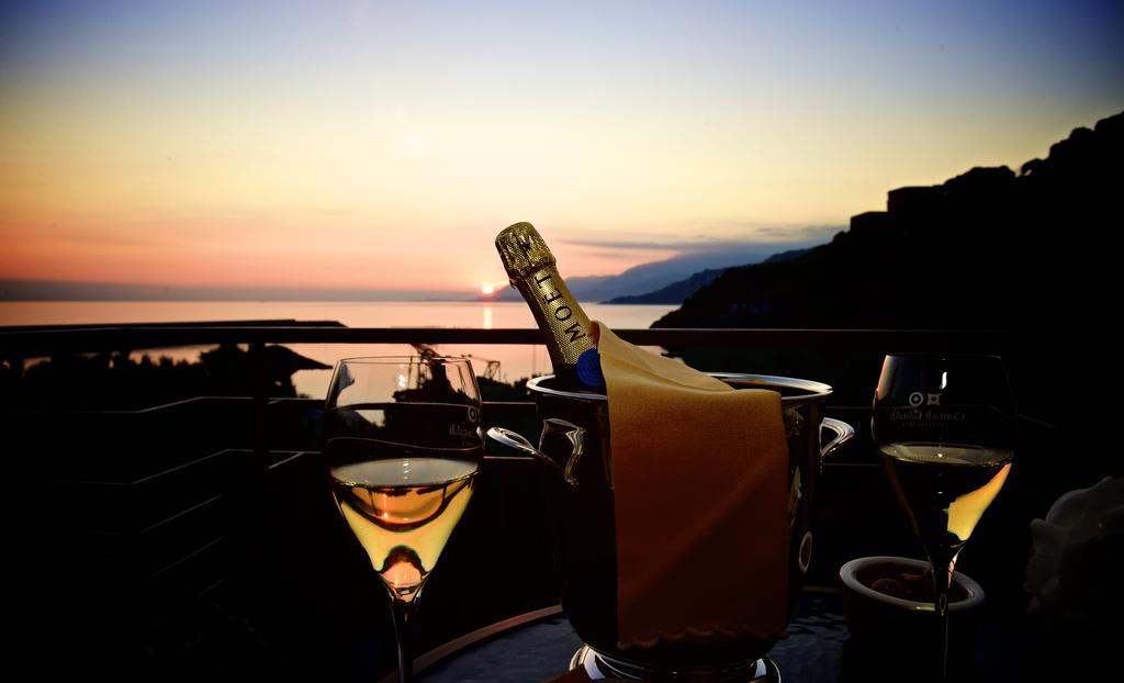 Sole Mare Hotel Ventimiglia Bagian luar foto